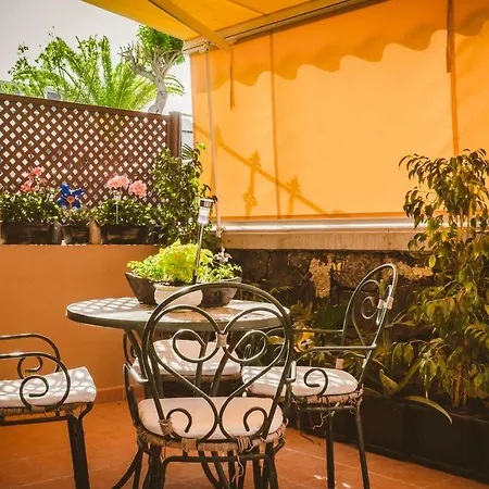 Peaceful 2 Bedroom Apartment Arona (Tenerife)
