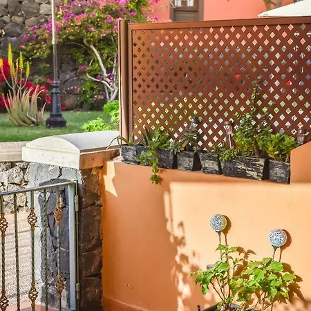 Peaceful 2 Bedroom Διαμέρισμα