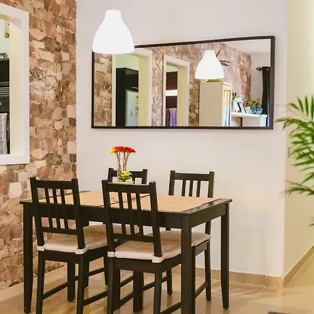 Διαμέρισμα Peaceful 2 Bedroom *