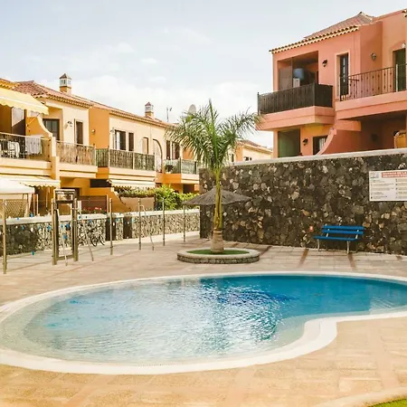 Διαμέρισμα Peaceful 2 Bedroom *